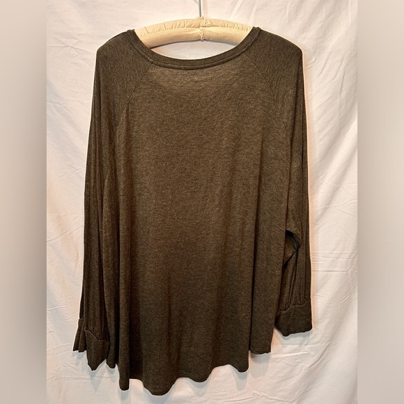 LOFT Olive Green Puffy Sleeve Top. Size XL. - Picture 3 of 4